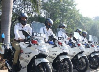 ട്രാഫിക് പോലീസിന് ബൈക്കുകള് സമ്മാനിച്ച് സുസുക്കി