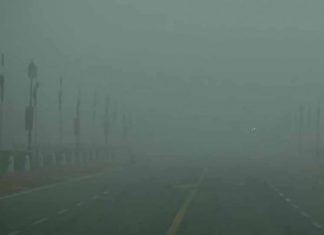 ഡല്ഹിയില് കനത്ത മൂടല്മഞ്ഞ്, വ്യോമ, ട്രെയിന് ഗതാഗതം തടസ്സപ്പെട്ടു