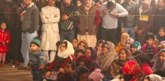 ആസാദി ആരവത്തില് പുതുവർഷരാവ് സമരാഘോഷമാക്കി ശാഹീൻ ബാഗിലെ സ്ത്രീകൾ