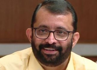 ഗവര്ണറെ തിരിച്ചുവിളിക്കണമെന്ന പ്രതിപക്ഷ നേതാവ് രമേശ് ചെന്നിത്തലയുടെ പ്രമേയം അനുവദിക്കാവുന്നതാണെന്ന് സ്പീക്കര്