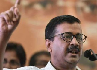 ‘വോട്ടര്മാര് കോണ്ഗ്രസ് പ്രവര്ത്തകരാണോ ബി.ജെ.പി പ്രവര്ത്തകരാണോ എന്നതല്ല, വോട്ട് ആംദ്മിക്ക് തന്നെ ചെയ്യൂ’ പ്രചാരണവുമായി കെജ്രിവാള്