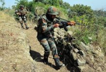 കശ്മീരില് ഭീകരരുമായുള്ള ഏറ്റുമുട്ടലില് രണ്ട് സൈനികര്ക്ക് വീര മൃത്യു