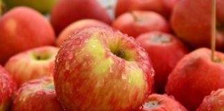 ആപ്പിൾ തൊലികളിൽ എന്തെല്ലാം ഗുണങ്ങൾ..