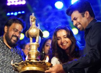 സണ്ണി വെയിന് നായകനാകുന്ന ചിത്രം ‘ചെത്തി മന്ദാരം തുളസി’യുടെ ഫസ്റ്റ് ലുക്ക് പോസ്റ്റര് മോഹന്ലാല് പുറത്തിറക്കി