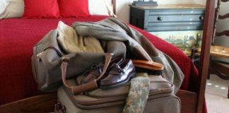 ബിസിനസ് ട്രിപ്പുകള്ക്ക് പോകുമ്പോള് ഈ കാര്യങ്ങള് കൂടെ കരുതണം