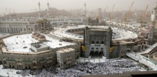 കൊറോണ വൈറസ് ഭീതി; ഉംറ തീര്ഥാടകർക്ക് താത്ക്കാലികമായി രാജ്യത്തേക്ക് പ്രവേശന അനുമതി നിഷേധിച്ച് സൗദി