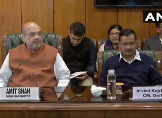 ഡല്ഹിയിലെ സംഘര്ഷം; കൂടുതല് പോലീസിനെ നിയമിക്കുമെന്ന് അമിത് ഷാ ഉറപ്പ് നല്കി; ആവശ്യമെങ്കില് സൈന്യത്തെ രംഗത്തിറക്കാനും തയ്യാർ