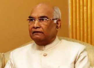 ഗായിക കനിക കപൂറിനൊപ്പം പാര്ട്ടിയില് പങ്കെടുത്ത ദുഷ്യന്ത് സിങ് രാഷ്ട്രപതിയെയും കണ്ടു; പൊതുപരിപാടികള് ഒഴിവാക്കി രാംനാഥ് കോവിന്ദ്