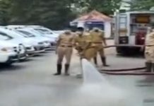 ജനതാ കര്ഫ്യൂ ദിനത്തില് വീടും പരിസരവും ശുചിയാക്കി മലയാളികള്