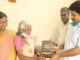 മുഖ്യമന്ത്രിയുടെ ദുരിതാശ്വാസ നിധിയിലേക്ക് മൂന്ന് പവന്റെ സ്വര്ണാഭരണങ്ങള് സംഭാവന നല്കിയ വള്ളി മുത്തശ്ശിയാണ് താരം