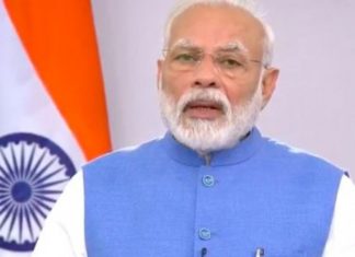 ഏപ്രില് അഞ്ച് ഞായറാഴ്ച രാത്രി 9 മണിയ്ക്ക് 9 മിനിറ്റ് വീട്ടിലെ ലൈറ്റണച്ച് ടോര്ച്ച്, മൊബൈല് ലൈറ്റ് എന്നിവ പ്രകാശിപ്പിക്കണമെന്ന് പ്രധാനമന്ത്രി