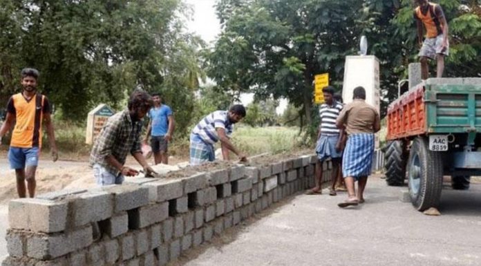 ആന്ധ്രാപ്രദേശില് കൊവിഡ് രോഗികളുടെ എണ്ണം ആയിരം കടന്നു; ആന്ധ്ര അതിര്ത്തി മതില്കെട്ടി അടച്ച് തമിഴ്നാട്