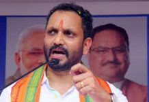 സ്പ്രിംങ്ക്ളർ ഇടപാടിൽ സർക്കാരിന്റെ പങ്ക് മൂടിവെക്കാനുള്ള നീക്കമാണ് ഐടി സെക്രട്ടറി ശിവശങ്കർ നടത്തുന്നതെന്ന് കെ.സുരേന്ദ്രൻ