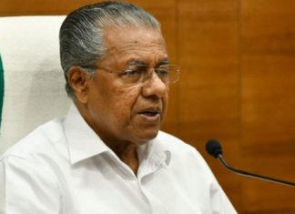 സാലറി ചലഞ്ചിന് മന്ത്രിസഭ അംഗീകാരം നല്കി; സര്ക്കാര് ജീവനക്കാരുടെ ഒരുമാസത്തെ ശമ്പളം മുഖ്യമന്ത്രിയുടെ ദുരിതാശ്വാസ നിധിയിലേക്ക് നല്കണം
