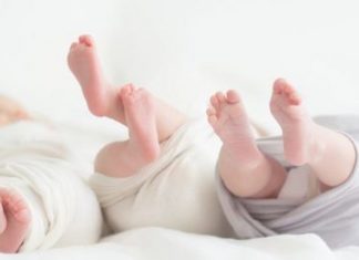 കോവിഡ് രോഗബാധിതയായ യുവതി ആരോഗ്യവാന്മാരായ മൂന്ന് കുഞ്ഞുങ്ങൾക്ക് ജന്മം നൽകി