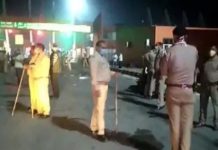 ലോക് ഡൗണിനെ തുടര്ന്ന് സ്വന്തം ഗ്രാമത്തിലേക്ക് നടന്ന് പോവുകയയായിരുന്ന അതിഥി തൊഴിലാളികള് ബസ്സിടിച്ചു മരിച്ചു