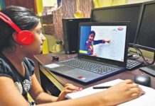 സംസ്ഥാനത്തെ സ്കൂളുകളിലും കോളേജുകളിലും നാളെ മുതല് ഓണ്ലൈന് ക്ലാസുകള് തുടങ്ങും