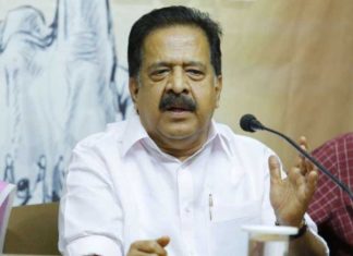 മുല്ലപ്പള്ളി രാമചന്ദ്രനെ ന്യായീകരിച്ച് പ്രതിപക്ഷ നേതാവ് രമേശ് ചെന്നിത്തല