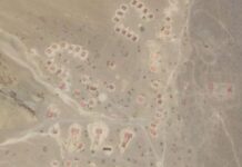 തര്ക്ക പ്രദേശത്ത് ചൈനീസ് അക്ഷരങ്ങളും മാപ്പും വരച്ചുകൊണ്ട് പ്രശ്നം കൂടുതല് സങ്കീര്ണമാക്കി ചൈനീസ് സൈന്യം