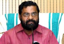 ക്ഷേത്രങ്ങള് തുറക്കുന്നതുമായി ബന്ധപ്പെട്ട് കേന്ദ്രമന്ത്രി വി. മുരളീധരന്റെ പ്രസ്താവനയ്ക്കെതിരെ കടകംപള്ളി സുരേന്ദ്രന്