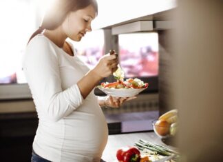 കുഞ്ഞാവയ്ക്ക് നല്ല ആരോഗ്യമുണ്ടാകാന് ഒരുവഴിയുണ്ട്; അമ്മയ്ക്ക് അല്പം ‘മധുരം’ നല്കിയാല് മതി