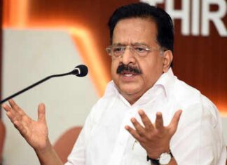 സ്വര്ണ്ണക്കടത്ത് കേസ് സി.ബി.ഐ അന്വേഷിക്കണമെന്ന് പ്രതിപക്ഷനേതാവ് രമേശ് ചെന്നിത്തല
