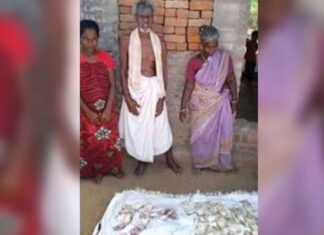 നോട്ട് നിരോധിച്ചതറിയാതെ മകളുടെ വിവാഹത്തിനായി പണം സ്വരുകൂട്ടി ഒരമ്മ