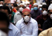 മാസ്ക്ക് ധരിക്കാതെ പുറത്തിറങ്ങിയാല് വന്തുക പിഴ ഈടാക്കുമെന്ന് അബുദാബി പോലീസ് വ്യക്തമാക്കി