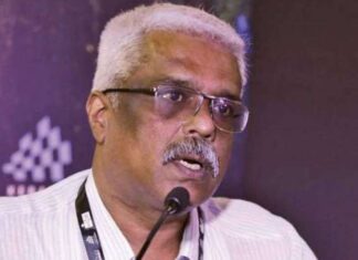 സ്വര്ണ്ണക്കടത്ത് കേസില് മുഖ്യമന്ത്രിയുടെ മുന് ഐ.ടി സെക്രട്ടറി എം. ശിവശങ്കരനെ എന്.ഐ.എ ചോദ്യം ചെയ്യുന്നു