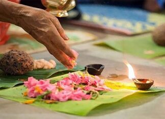 ഇന്ന് കര്ക്കിടക വാവ്; പിതൃമോക്ഷത്തിനായി വിശ്വാസികള് ബലിതര്പ്പണം നടത്തുന്ന ദിവസം