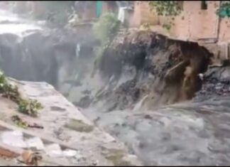 കനത്ത നാശനഷ്ടം വിതച്ച് ഡൽഹിയിൽ അതിശക്തമായ മഴ