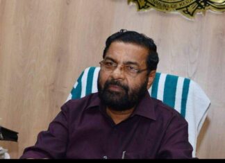 ഔദ്യോഗിക വസതിയിലെ ജീവനക്കാരന് കൊവിഡ്; ദേവസ്വം മന്ത്രി കടകംപള്ളി സുരേന്ദ്രന് സ്വയം നിരീക്ഷണത്തില്