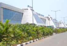 കരിപ്പൂര് വിമാനത്താവളത്തില് വലിയ വിമാനങ്ങളുടെ ലാന്റിംഗിന് നിയന്ത്രണം; ജിദ്ദ വിമാനം കരിപ്പൂരിലിറങ്ങില്ല