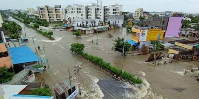 661657-flood-1682020-750x375