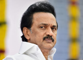 പ്രധാനമന്ത്രി നരേന്ദ്രമോദിയെ പ്രശംസിച്ചു; ഡി.എം.കെ എം.എല്.എ കു കാ സെല്വത്തെ പാര്ട്ടിയില്നിന്നും സസ്പെന്ഡ് ചെയ്തു