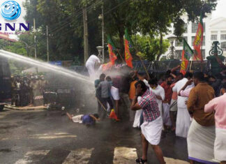 കെ.ടി ജലീലിന്റെ രാജി ആവശ്യപ്പെട്ട് നടത്തിയ മാര്ച്ച്; കെ.എസ് ശബരിനാഥും വി.വി രാജേഷുമുള്പ്പടെ 200 ലധികം പേര്ക്കെതിരെ പൊലീസ് കേസെടുത്തു
