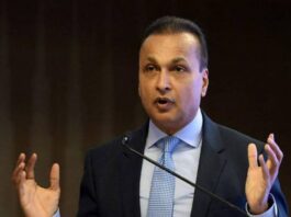 നിയമ നടപടികള് നടത്താന് ആഭരണം വിറ്റാണ് പണം കണ്ടെത്തുന്നതെന്ന് അനില് അംബാനി കോടതിയില്