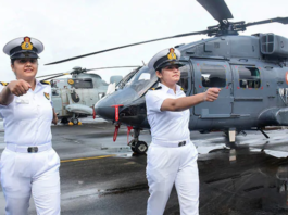നാവികസേനയുടെ ആദ്യ വനിതാ കോംബാറ്റ് ഏവിയേറ്ററുകളെ യുദ്ധക്കപ്പലുകളില് വിന്യസിക്കും