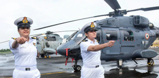നാവികസേനയുടെ ആദ്യ വനിതാ കോംബാറ്റ് ഏവിയേറ്ററുകളെ യുദ്ധക്കപ്പലുകളില് വിന്യസിക്കും
