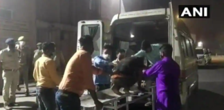 ഉത്തര്പ്രദേശില് ബസ്-എസ്.യു.വിയുമായി കൂട്ടിയിടിച്ചു : ഏഴുമരണം