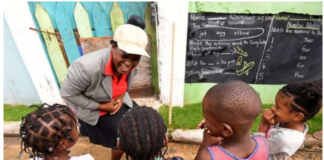 കോവിഡ്കാല പഠനത്തെ പുതിയ തലങ്ങളിലെത്തിച്ച ഒരു ജമൈക്കന് ടീച്ചര് താനേക്ക മക്കോയ്