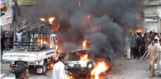 കറാച്ചിയിൽ സ്ഫോടനം : 3 പേർ മരിച്ചു 15 പേർക്ക് ഗുരുതരമായി പരിക്കേറ്റു