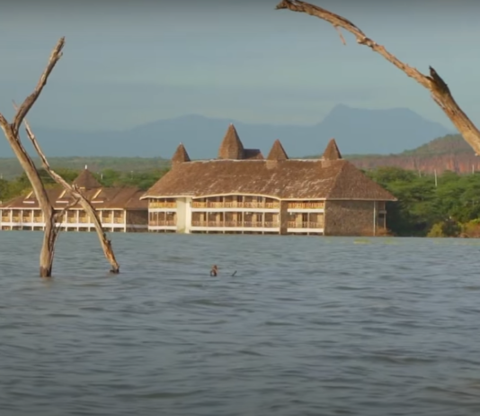 ആഫ്രിക്കയിലെ ബറിംഗോ തടാകവും അതില് മുങ്ങിക്കൊണ്ടിരിക്കുന്ന അപൂര്വ്വ ഗ്രാമവും