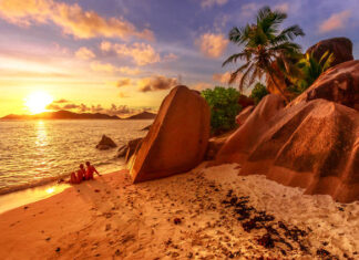 നീണ്ട ആറുമാസങ്ങള്ക്ക് ശേഷം കേരളത്തിലെ ബീച്ചുകള് ഇന്ന് തുറക്കുന്നു