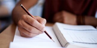 പത്താം തരക്കാര്ക്കും പ്ലസ്ടുക്കാര്ക്കുംജനുവരി മുതല് ക്ലാസ്സുകള് ആരംഭിച്ചേക്കും