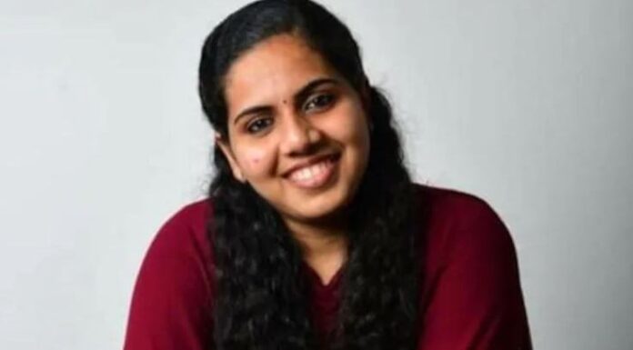 തിരുവനന്തപുരം കോര്പ്പറേഷന് മേയര് സ്ഥാനത്തേക്ക് 21കാരിയായ ആര്യയെ നിര്ദ്ദേശിച്ച് സി.പി.ഐ.എം ജില്ലാ സെക്രട്ടേറിയേറ്റ്