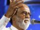 രാഷ്ട്രീയത്തിലേക്കില്ലെന്ന് അറിയിച്ച് നടന് രജനീകാന്ത്