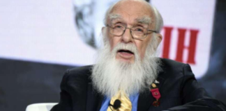 ലോകപ്രസിദ്ധ മജീഷ്യനും നാസ്തികനുമായ ജെയിംസ് റാന്ഡി അന്തരിച്ചു