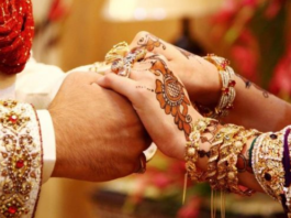 വോട്ട് ചെയ്യുന്ന വരിയില് കാമുകനെ കണ്ടു:വിവാഹിതയായ യുവതി കാമുകനൊപ്പം ഒളിച്ചോടി