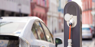 2022-ൽ ഇലക്ട്രിക് വാഹനങ്ങളിലേക്ക് മാറാം; അറിയേണ്ട പ്രധാന കാര്യങ്ങൾ ഇവയാണ്…